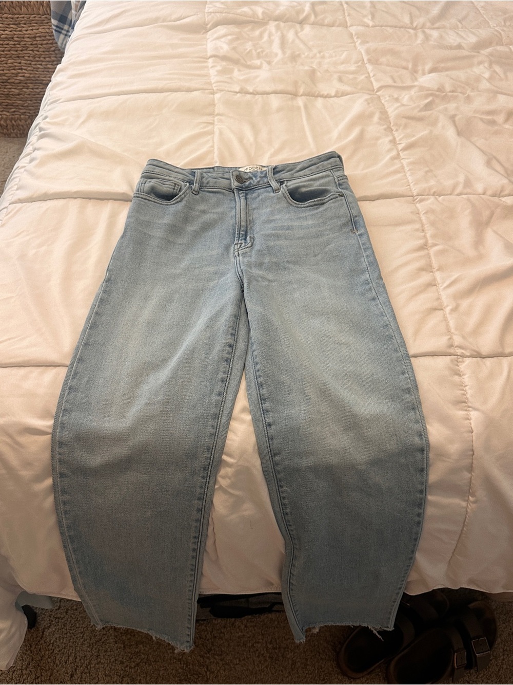 Light Blue Straight-Leg Women's Jeans - High Rise